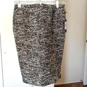 TH B&W Skirt